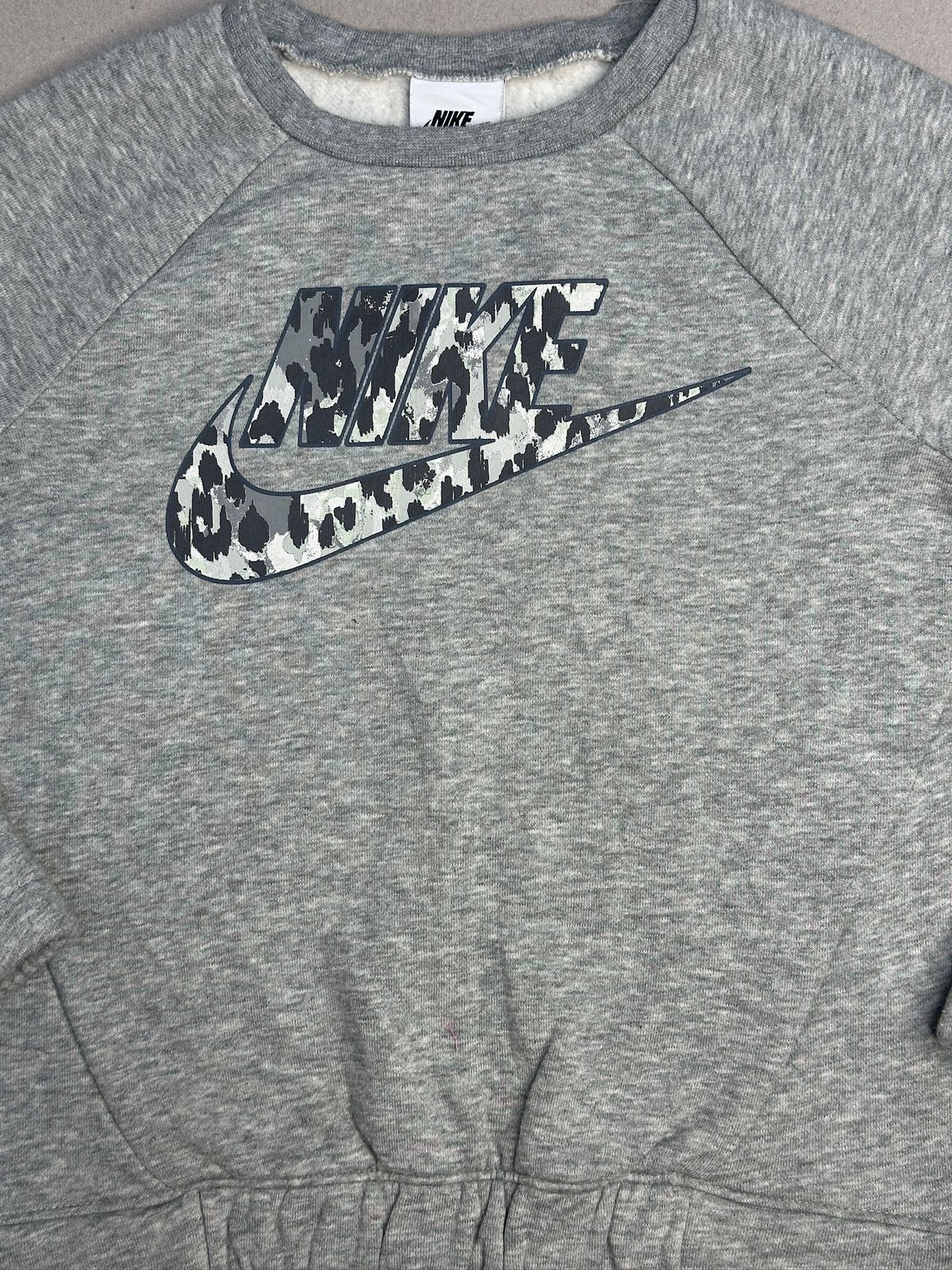 NIKE