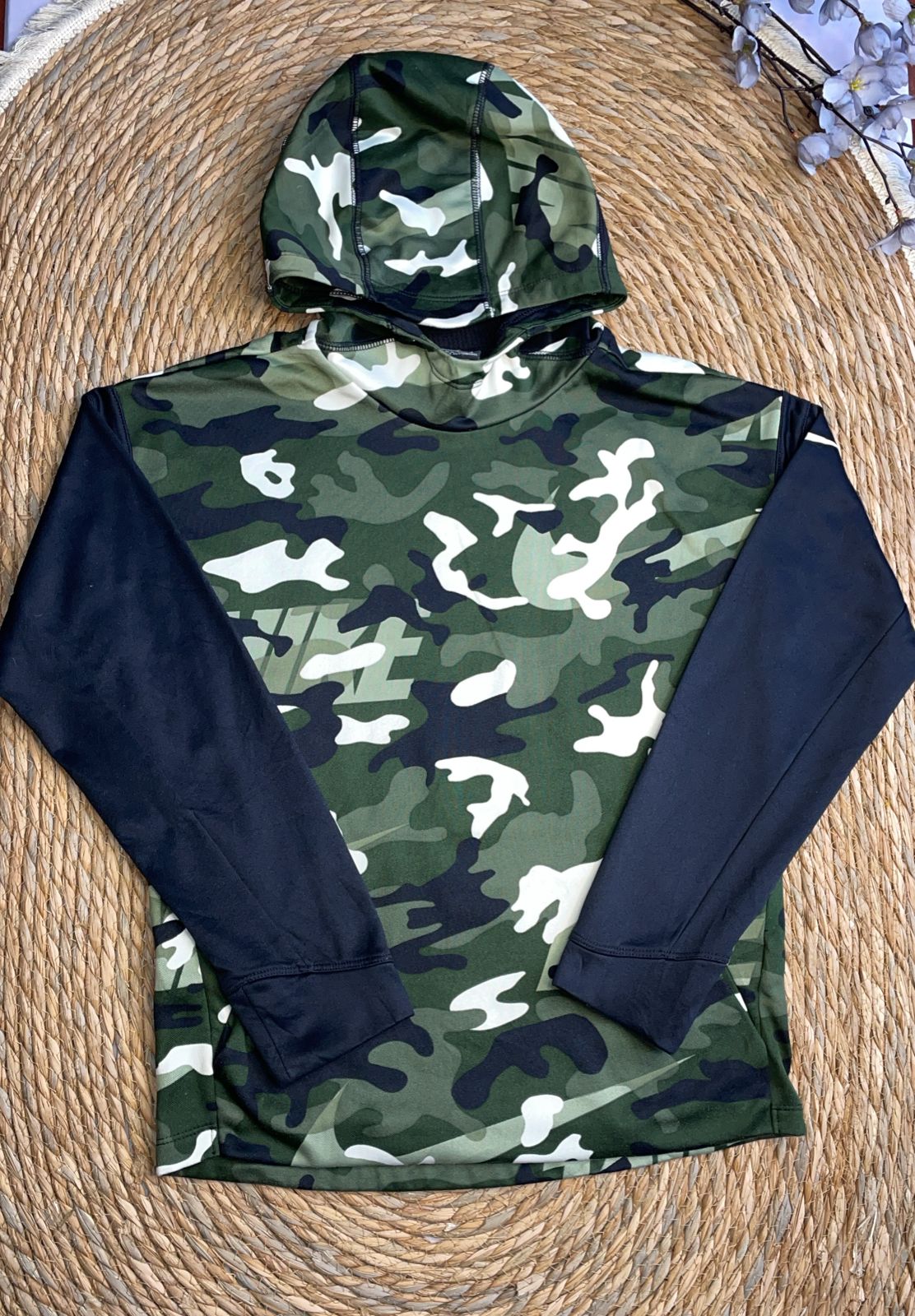 NIKE